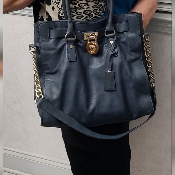 Michael Kors Handbags - MICHAEL Kors Used Satchel Bag.